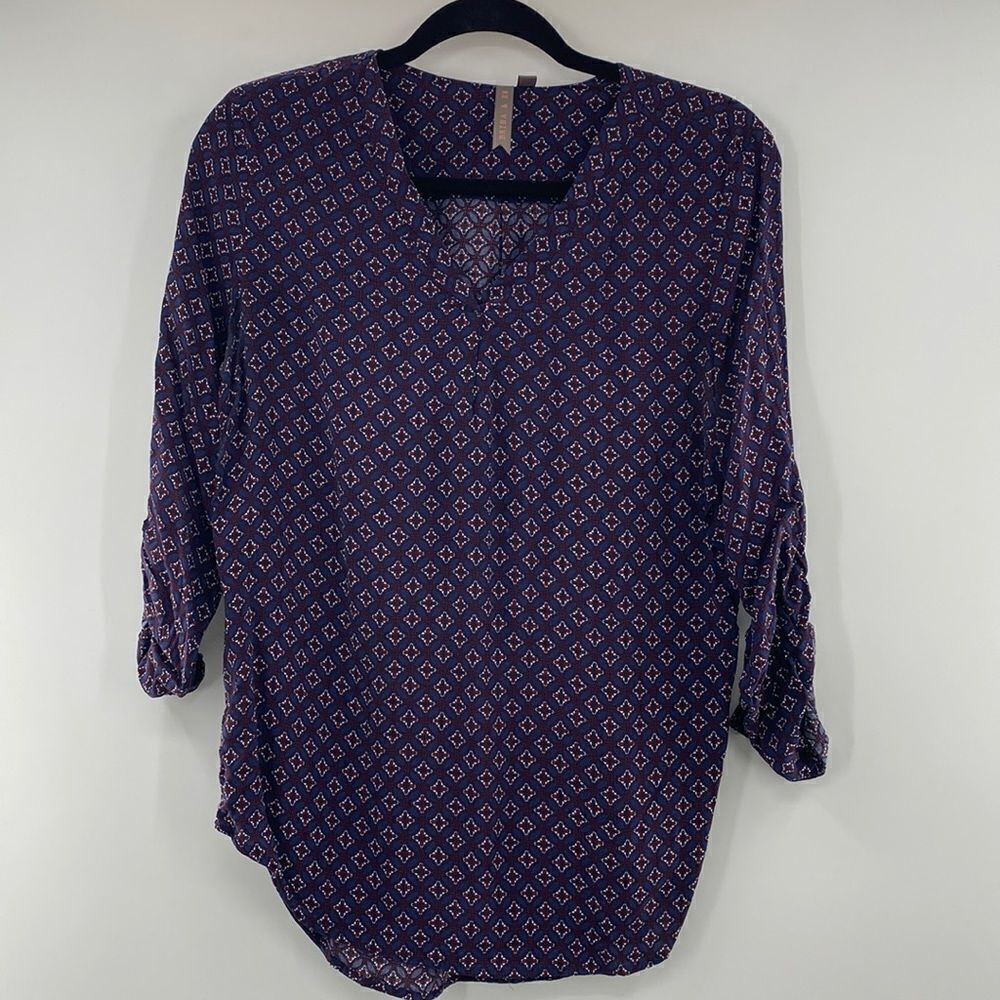 3For$20 Brian & Em Blue & Burgundy Print Blouse size small